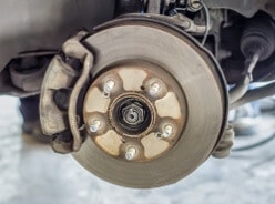 Bremsen wechseln beim VW Passat » Zum Festpreis buchen
